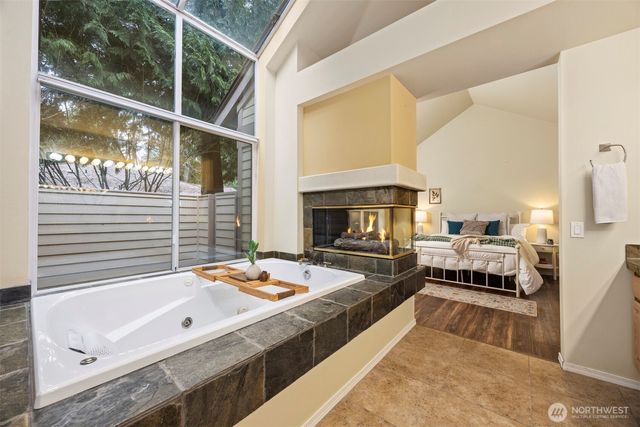 9042 Gleneagle Drive, Blaine, WA 98230