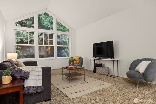 9042 Gleneagle Drive, Blaine, WA 98230