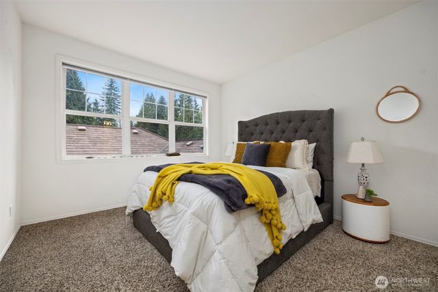 9042 Gleneagle Drive, Blaine, WA 98230