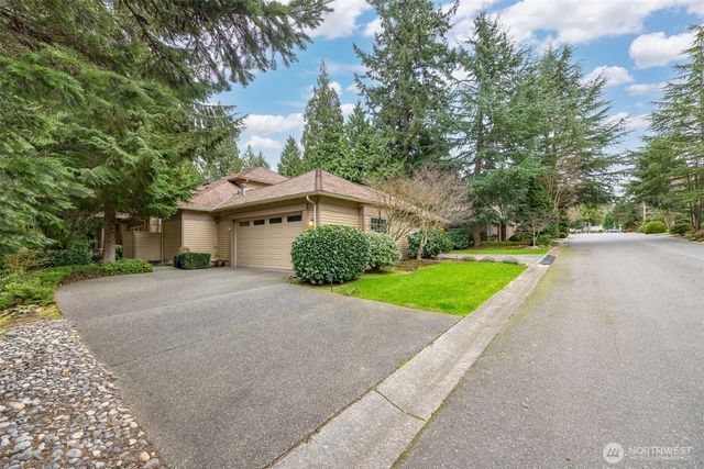 9042 Gleneagle Drive, Blaine, WA 98230
