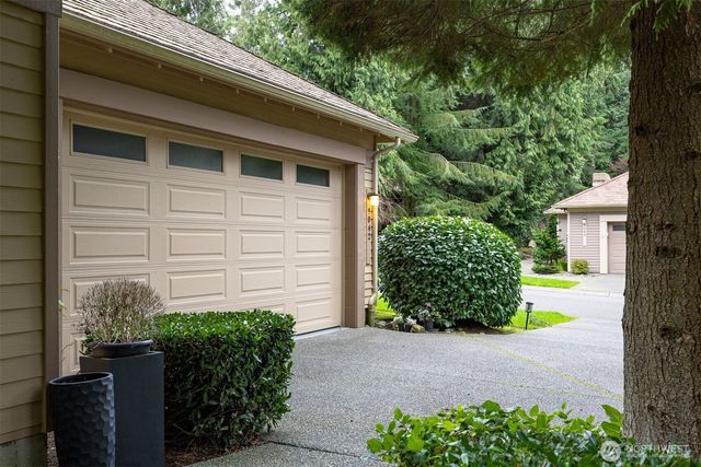 9042 Gleneagle Drive, Blaine, WA 98230