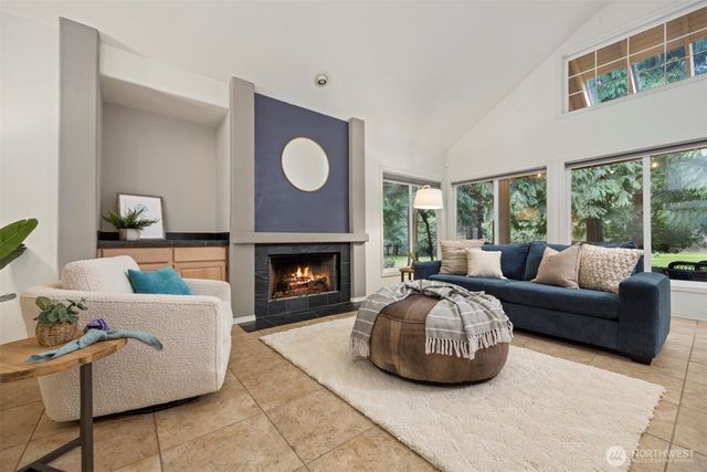 9042 Gleneagle Drive, Blaine, WA 98230