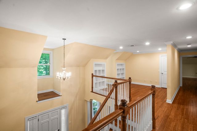 612 Fairway Trl, Springfield, TN 37172