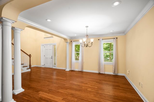 612 Fairway Trl, Springfield, TN 37172