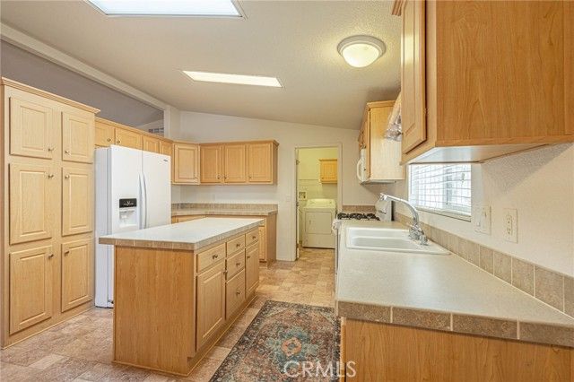 2550 E Avenue I 55, Lancaster, CA 93535