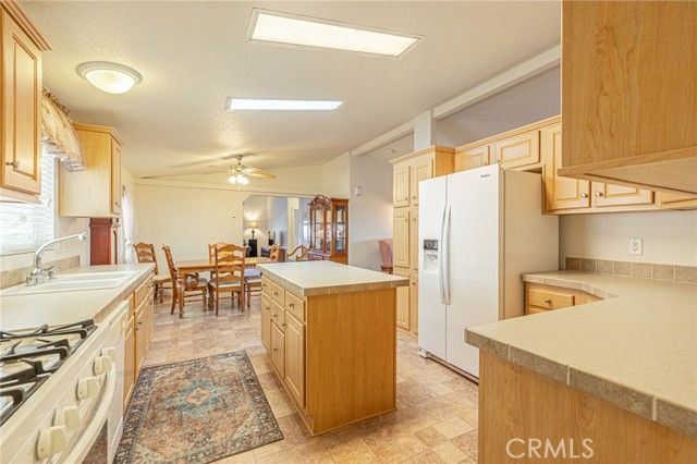 2550 E Avenue I 55, Lancaster, CA 93535