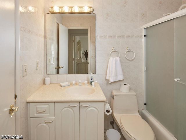 415 10th AVE S 7, Naples, FL 34102