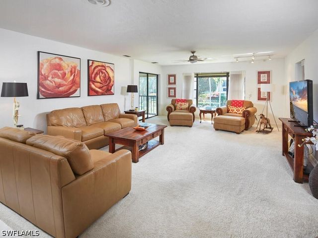 415 10th AVE S 7, Naples, FL 34102