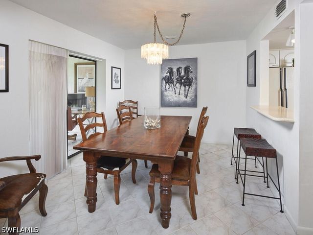 415 10th AVE S 7, Naples, FL 34102