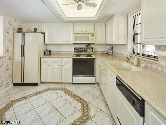 415 10th AVE S 7, Naples, FL 34102
