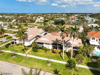 415 10th AVE S 7, Naples, FL 34102
