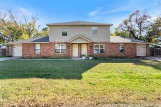 1506 E Central Street A & B, Siloam Springs, AR 72761