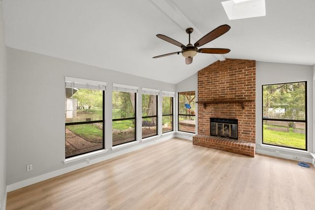 902 Emerald Wood DR, Austin, TX 78745