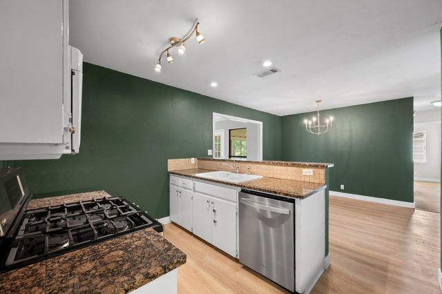 902 Emerald Wood DR, Austin, TX 78745