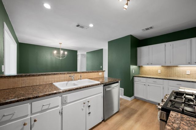 902 Emerald Wood DR, Austin, TX 78745