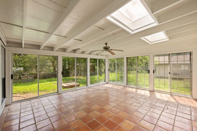 902 Emerald Wood DR, Austin, TX 78745