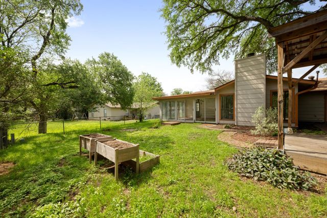 902 Emerald Wood DR, Austin, TX 78745