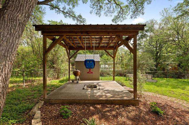 902 Emerald Wood DR, Austin, TX 78745