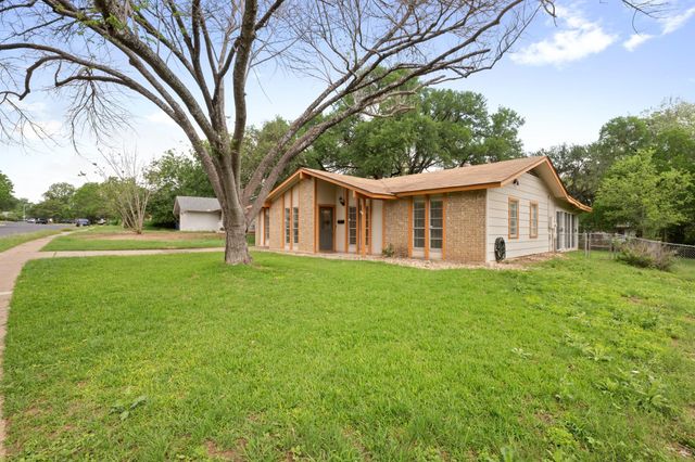 902 Emerald Wood DR, Austin, TX 78745