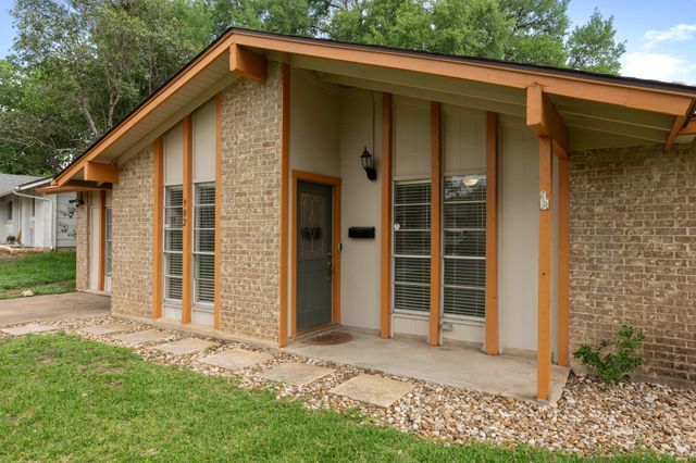 902 Emerald Wood DR, Austin, TX 78745