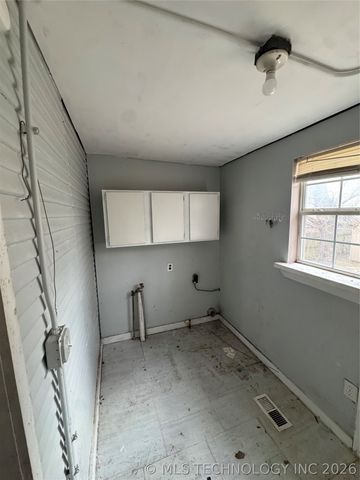 608 S Hickory Street, Sapulpa, OK 74066