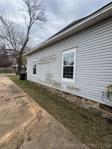 608 S Hickory Street, Sapulpa, OK 74066