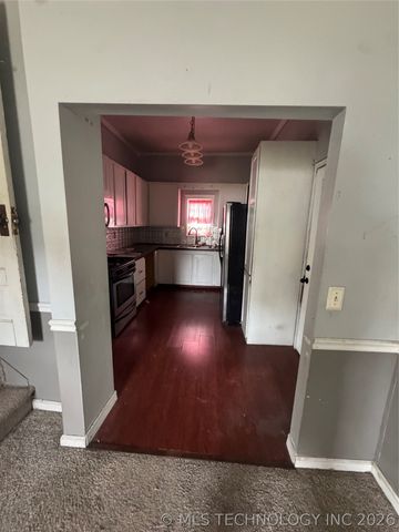 608 S Hickory Street, Sapulpa, OK 74066