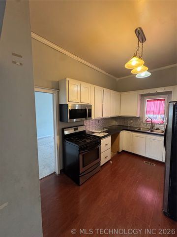 608 S Hickory Street, Sapulpa, OK 74066