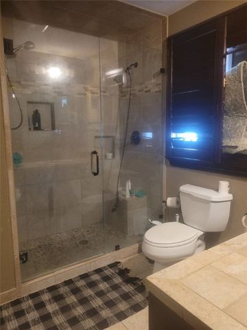 942 Delaine Dr, Corpus Christi, TX 78411