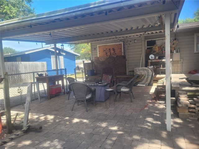 942 Delaine Dr, Corpus Christi, TX 78411