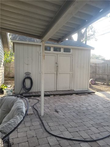 942 Delaine Dr, Corpus Christi, TX 78411