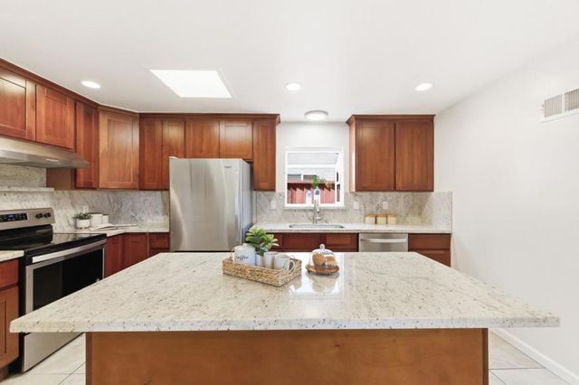 1850 Briarwood Drive, Santa Clara, CA 95051