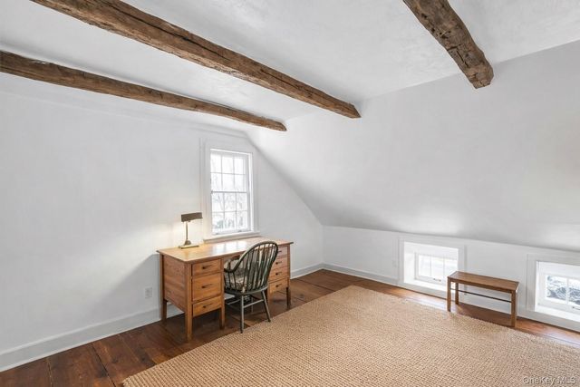 5050 Pequash Avenue, Cutchogue, NY 11935