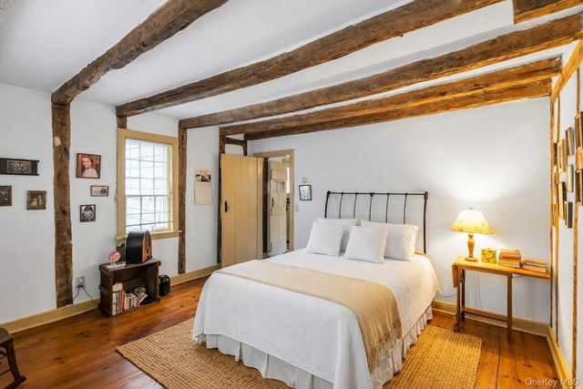 5050 Pequash Avenue, Cutchogue, NY 11935