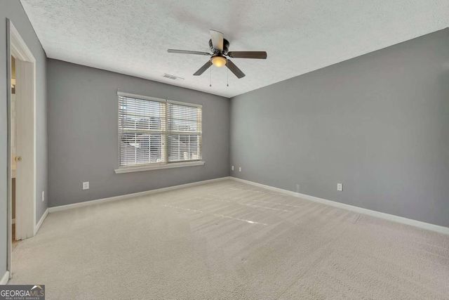 194 W Oaks Place, Woodstock, GA 30188