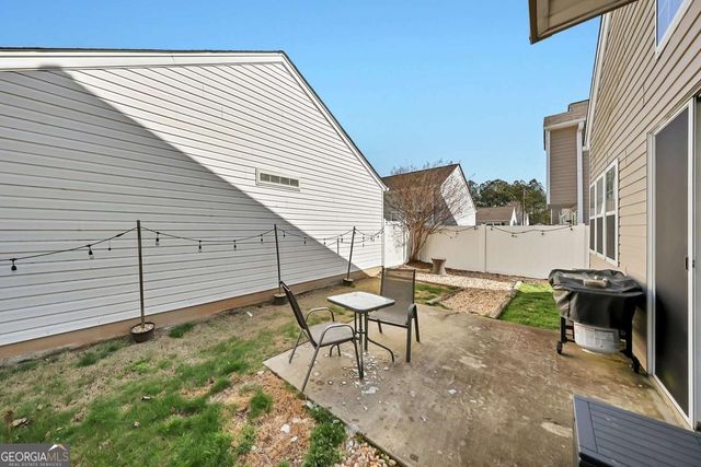 194 W Oaks Place, Woodstock, GA 30188