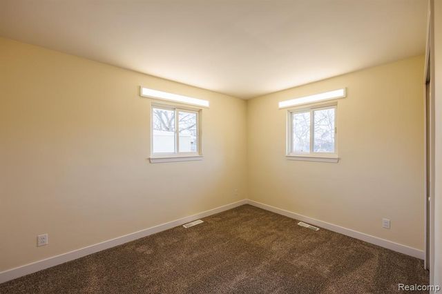 2462 Green Acres Drive, Grand Blanc, MI 48439