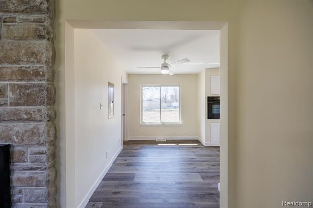 2462 Green Acres Drive, Grand Blanc, MI 48439