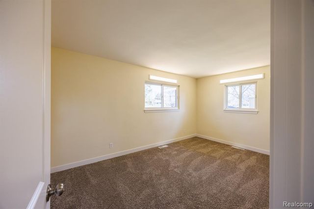 2462 Green Acres Drive, Grand Blanc, MI 48439