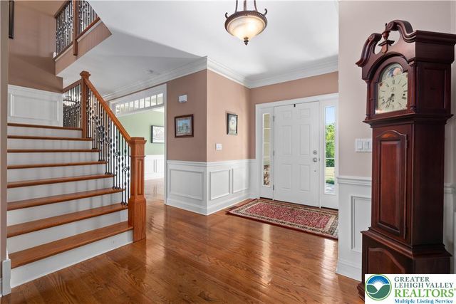 1910 Tulpe Way, Springfield Twp, PA 18077