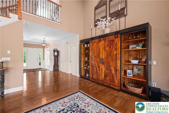 1910 Tulpe Way, Springfield Twp, PA 18077