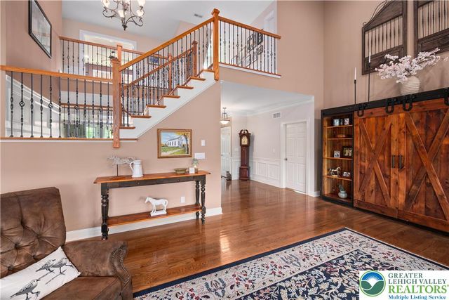 1910 Tulpe Way, Springfield Twp, PA 18077