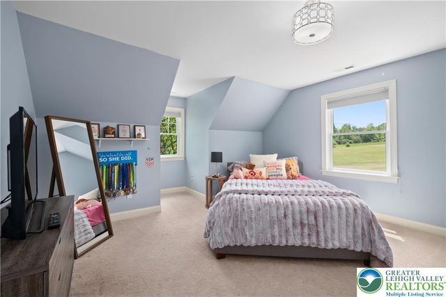 1910 Tulpe Way, Springfield Twp, PA 18077