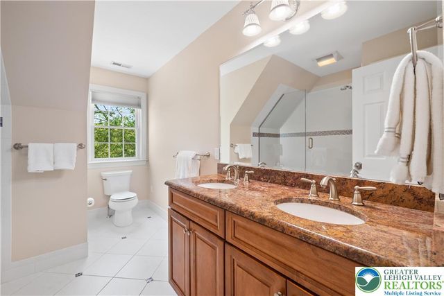 1910 Tulpe Way, Springfield Twp, PA 18077