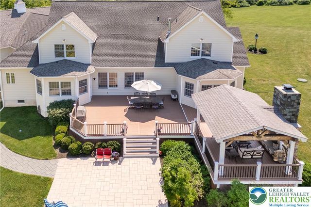 1910 Tulpe Way, Springfield Twp, PA 18077
