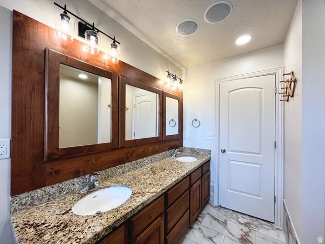 6745 S SIENNA LN, Midvale, UT 84047