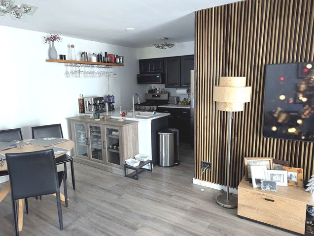 448 Bridle Trail 448, Wheeling, IL 60090