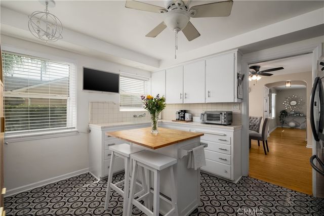 5922 N Vista, San Gabriel, CA 91775