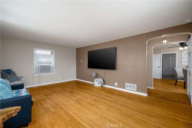 5922 N Vista, San Gabriel, CA 91775