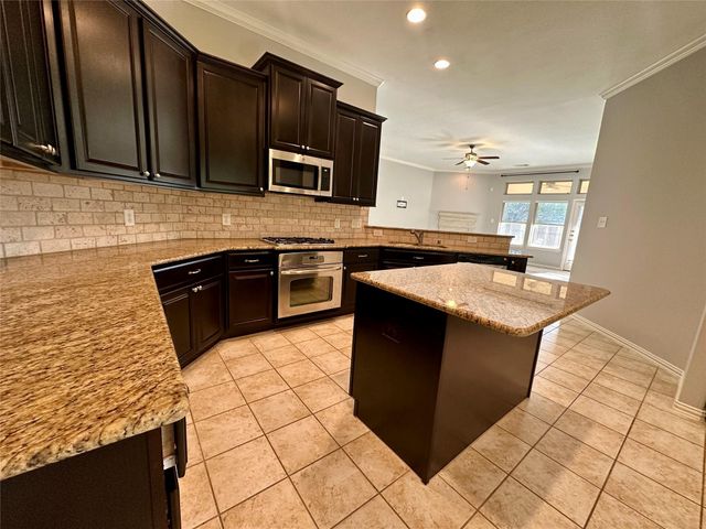 12102 Cove Harbor Lane, Cypress, TX 77433